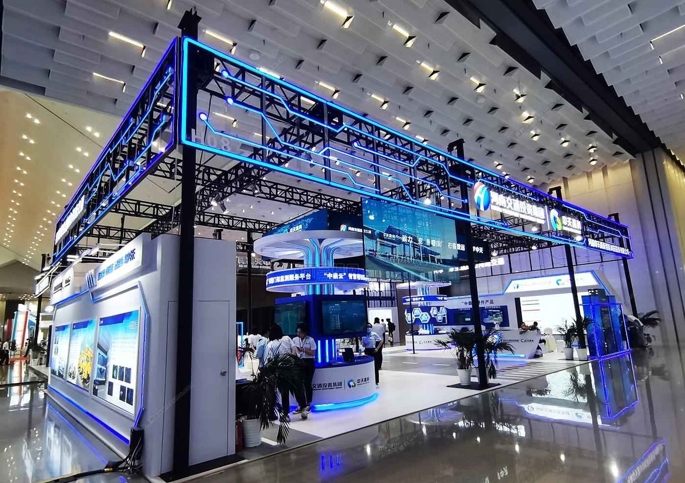 2024�A�χ��H����չ,�V��չλ�b��